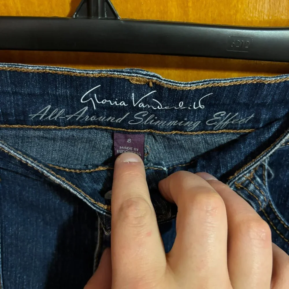 Gloria Vanderbilt Bermuda All‎ Around Slimming Amanda Size 14 Denim Shorts